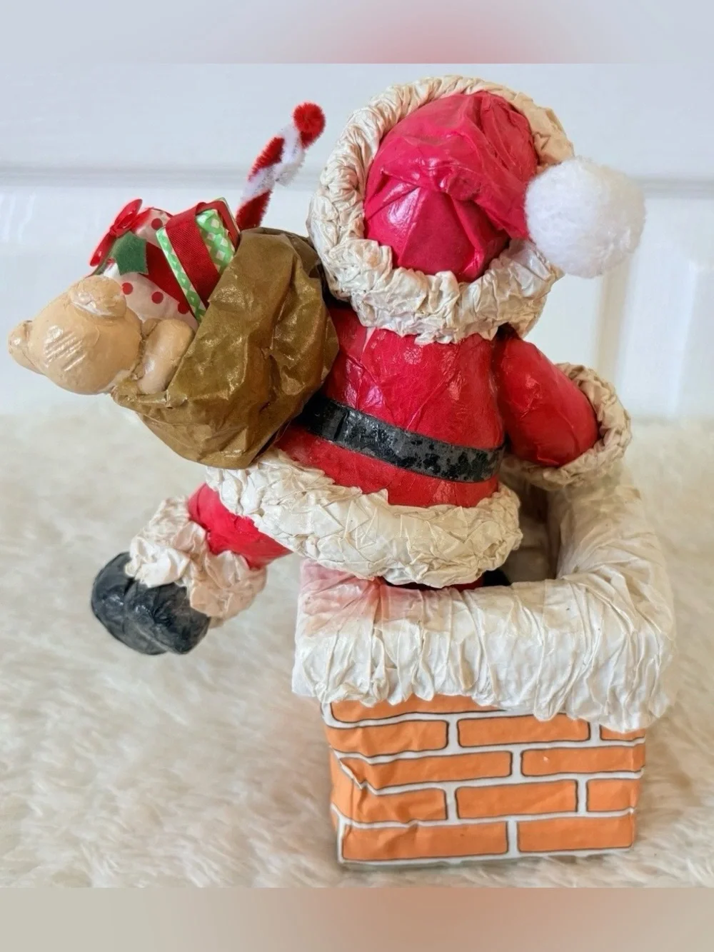 VTG 70s 80s Silvestri Paper Mache Santa Claus Christmas Music Box 9”